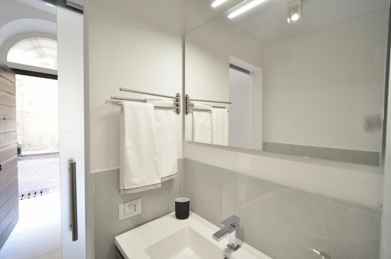 Eleganza Del Riccio Apartemen
